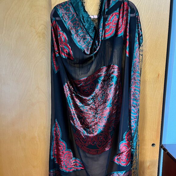 Vintage Celtic Fringe Shawl | Red, Green & Black | 41x45 | Boho Wrap - Picture 1 of 3